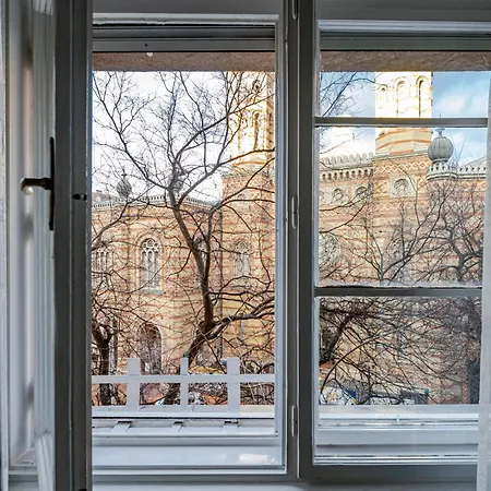 Dohany Luxury By Stn شقة بودابست